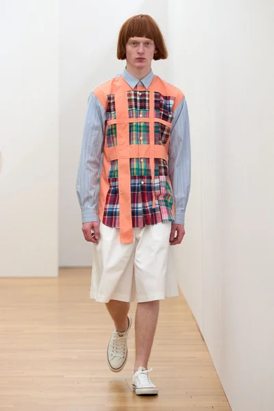 Look 8